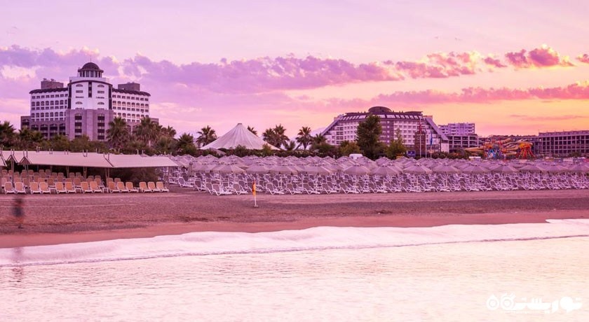 نمای زیبای غروب هتل ملاس لارا